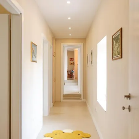Vida Apartment